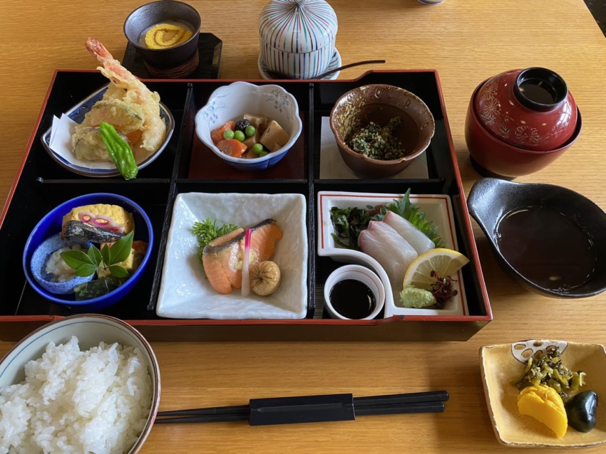 番匠亭 日本料理  佐伯市駅前