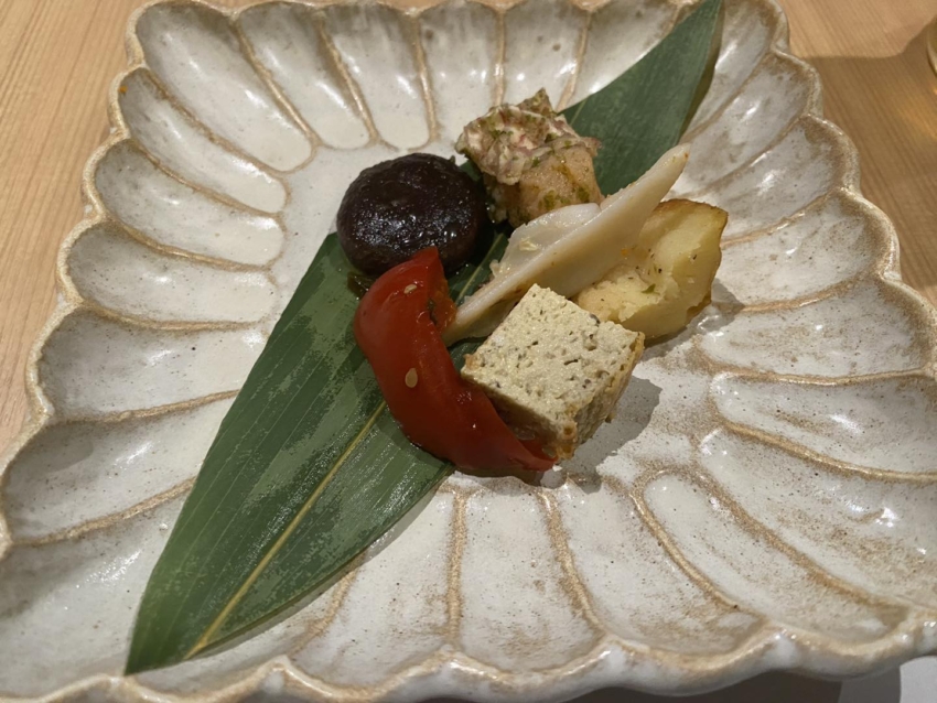 食泉 山の音 別府市北浜